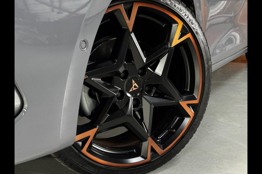 CUPRA Leon 1.5 eTSI VZ Performance PANO|TREKHAAK|SENNHEISER|AMBIENT|ACC|19 INCH