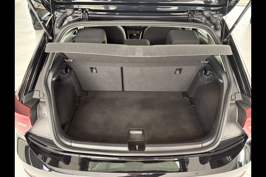 Volkswagen Polo 1.0 TSI Life Airco -  Apple carplay - Navigatie - Cruise control - Bluetooth - Led verlichting - Licht metalen velgen 15 inch - Radio - Stuur multifunctioneel - Elektrische ramen - Start/stop systeem - Stuur leder