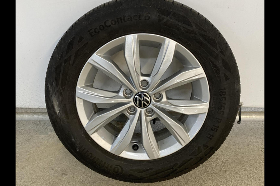 Volkswagen Polo 1.0 TSI Comfortline 95 pk Automaat (DSG) | Navigatie | Parkeersensoren | Adaptieve cruise control |