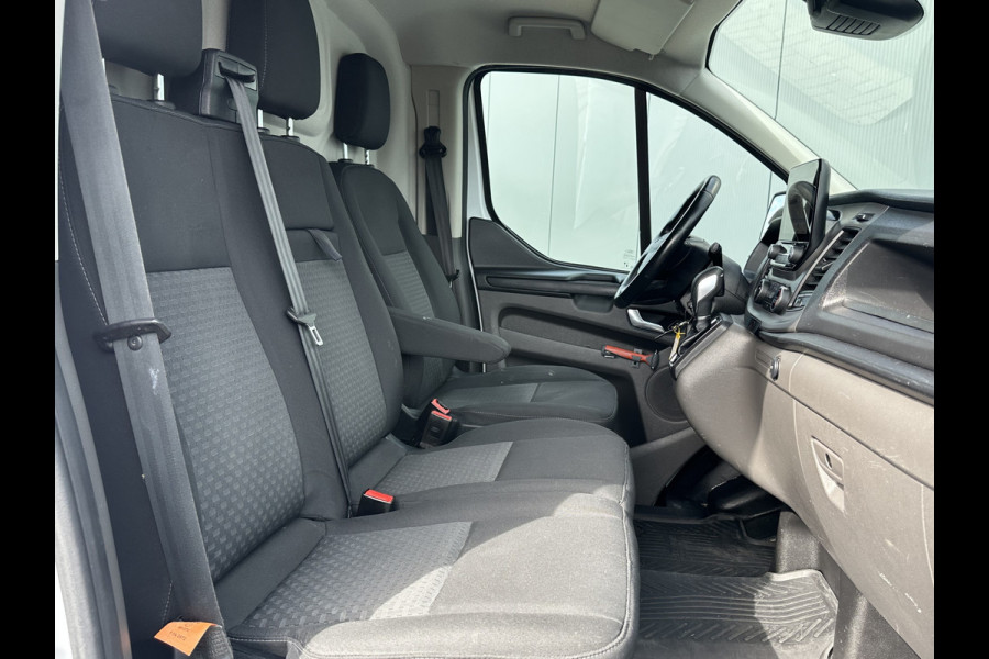 Ford Transit Custom 2.0 TDCI 130 PK AUTOMAAT / L1H2 / 1e EIG. / TREKHAAK / CAMERA / AIRCO / CRUISE / CARPLAY