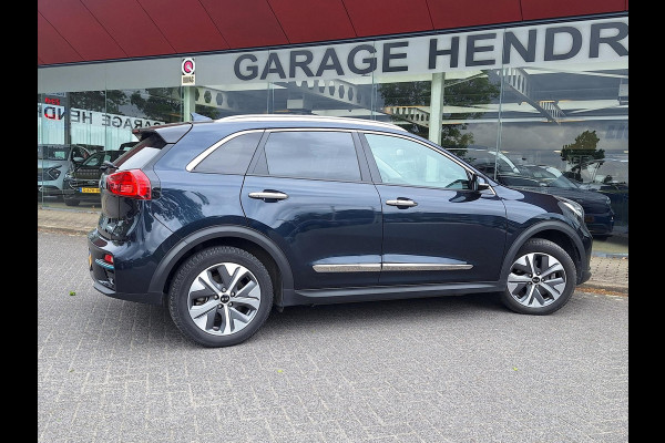 Kia e-Niro DynamicLinePlus 64 kWh | SOH: nnb | Leder | Adaptive CC | Climate | Navi | Stoel-en Stuurverwarming |