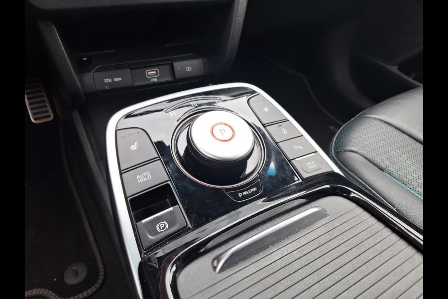 Kia e-Niro DynamicLinePlus 64 kWh | SOH: nnb | Leder | Adaptive CC | Climate | Navi | Stoel-en Stuurverwarming |
