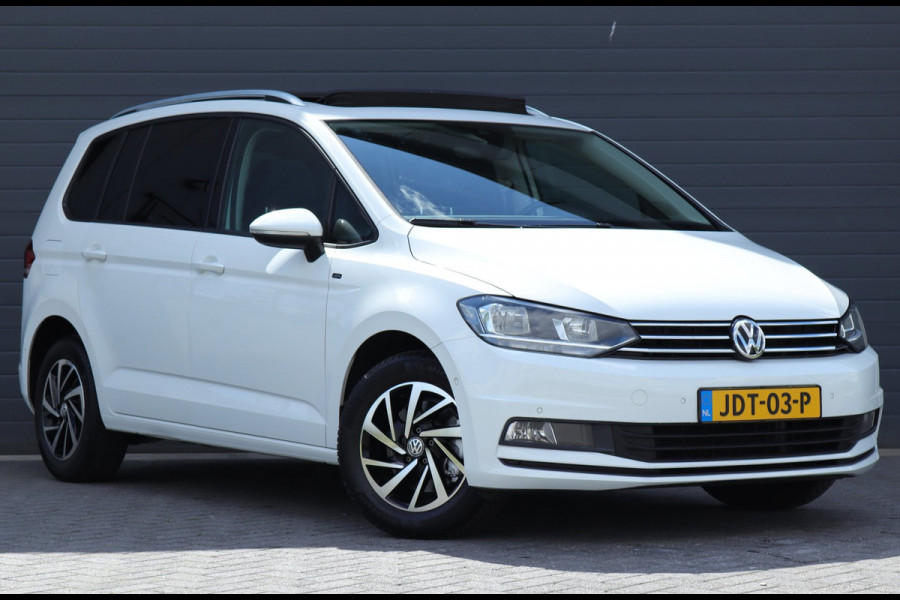 Volkswagen Touran 1.5 TSI 7 persoons / DSG automaat / Pano / Carplay