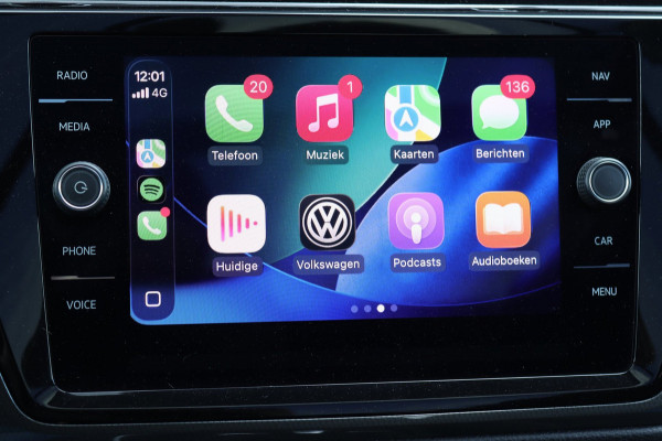 Volkswagen Touran 1.5 TSI 7 persoons / DSG automaat / Pano / Carplay
