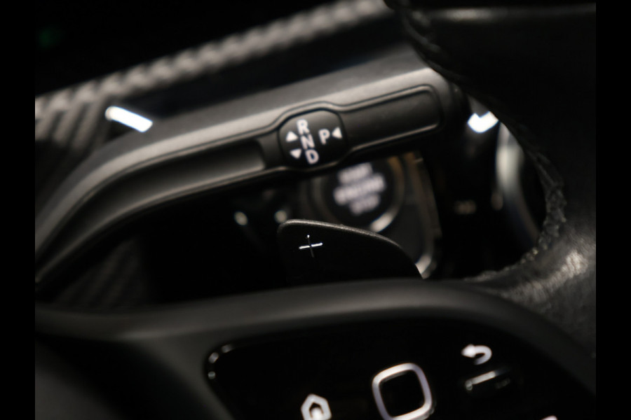 Mercedes-Benz A-Klasse 200 Business Solution [APPLE CARPLAY, ANDROID, STOELVERWARMING, CAMERA, PDC 360, DIGITAL DASH, CRUISE CONTROL, CLIMATE CONTROL, NIEUWSTAAT]