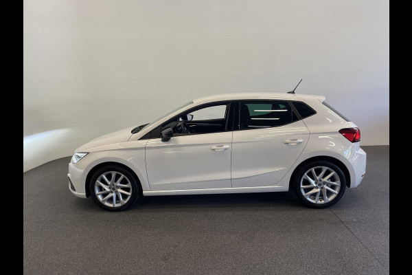 Seat Ibiza 1.0 110pk TSI DSG FR | DEMO ! | Climate control Cruise control LED Voorstoelen verwarmd Parkeersensoren Navigatie Apple Carplay/ Android Auto