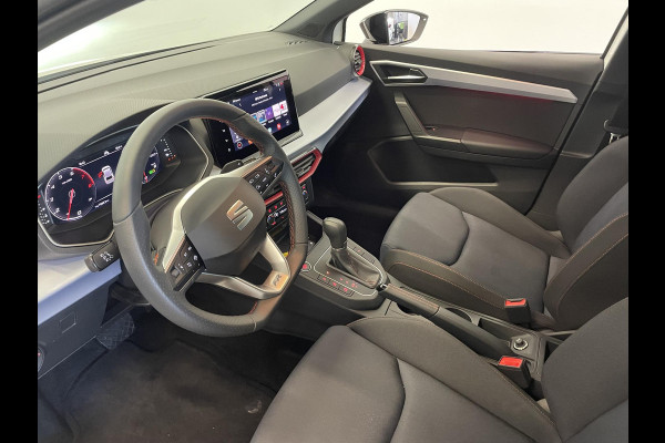 Seat Ibiza 1.0 110pk TSI DSG FR | DEMO ! | Climate control Cruise control LED Voorstoelen verwarmd Parkeersensoren Navigatie Apple Carplay/ Android Auto