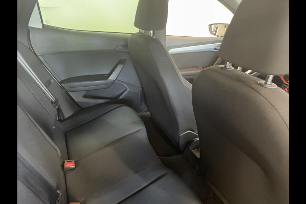 Seat Ibiza 1.0 110pk TSI DSG FR | DEMO ! | Climate control Cruise control LED Voorstoelen verwarmd Parkeersensoren Navigatie Apple Carplay/ Android Auto