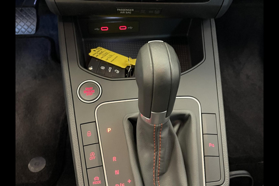 Seat Ibiza 1.0 110pk TSI DSG FR | DEMO ! | Climate control Cruise control LED Voorstoelen verwarmd Parkeersensoren Navigatie Apple Carplay/ Android Auto