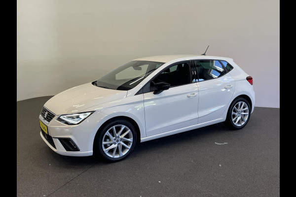 Seat Ibiza 1.0 110pk TSI DSG FR | DEMO ! | Climate control Cruise control LED Voorstoelen verwarmd Parkeersensoren Navigatie Apple Carplay/ Android Auto