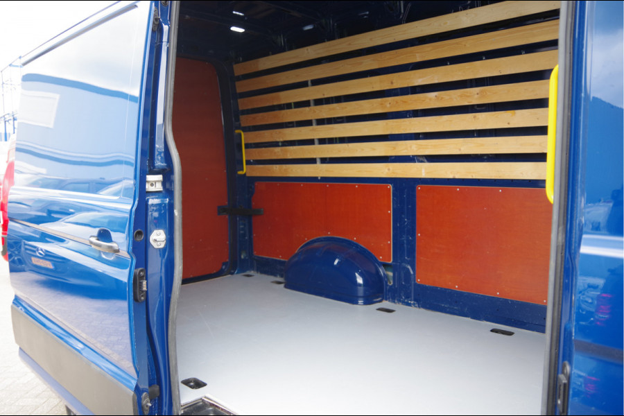 MAN TGE 3.140 35 2.0 L3H3(L2H2) 140PK AUT. LED, TREKHAAK, LEDER, CAMERA, NAVI, CRUISE, AIRCO, PARKEERSENSOREN, NL AUTO, NAP