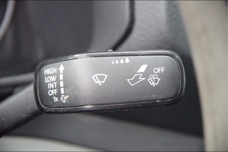 MAN TGE 3.140 35 2.0 L3H3(L2H2) 140PK AUT. LED, TREKHAAK, LEDER, CAMERA, NAVI, CRUISE, AIRCO, PARKEERSENSOREN, NL AUTO, NAP