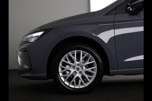 Seat Ibiza Style 1.0 EcoTSI 95 PK | Premium Lak 'Graphene Grey' | Draadloze Carplay | Park Assist | Cruise Control