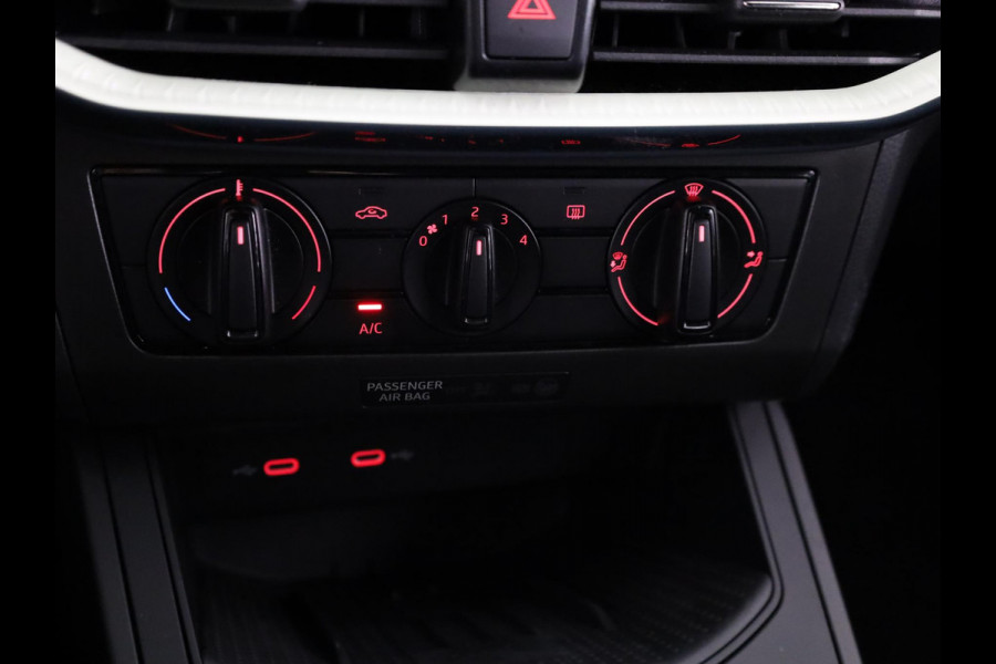 Seat Ibiza Style 1.0 EcoTSI 95 PK | Premium Lak 'Graphene Grey' | Draadloze Carplay | Park Assist | Cruise Control