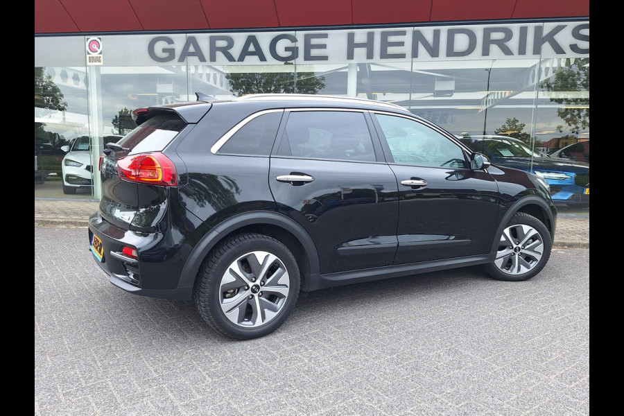 Kia e-Niro ExecutiveLine 64 kWh | SOH: nnb | Leder | 3 Fase | Warmtepomp | Blindspot | Adaptive Cc | Camera |