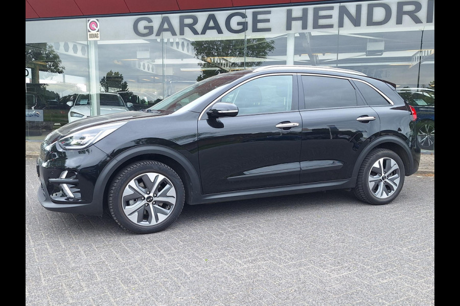 Kia e-Niro ExecutiveLine 64 kWh | SOH: nnb | Leder | 3 Fase | Warmtepomp | Blindspot | Adaptive Cc | Camera |