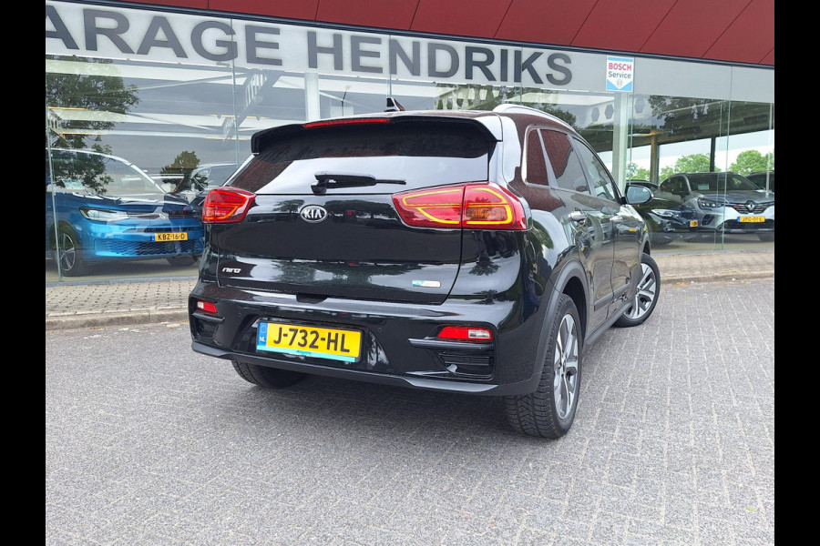 Kia e-Niro ExecutiveLine 64 kWh | SOH: nnb | Leder | 3 Fase | Warmtepomp | Blindspot | Adaptive Cc | Camera |