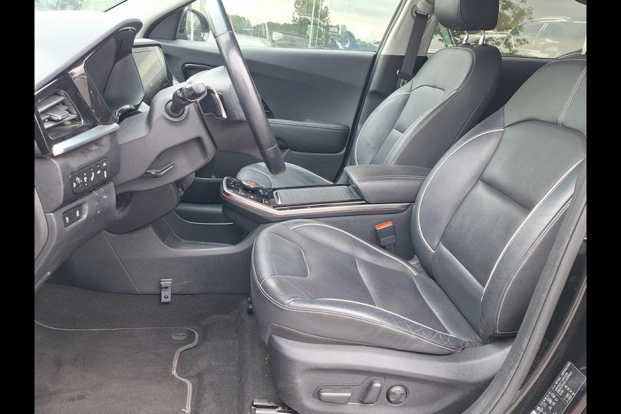 Kia e-Niro ExecutiveLine 64 kWh | SOH: nnb | Leder | 3 Fase | Warmtepomp | Blindspot | Adaptive Cc | Camera |