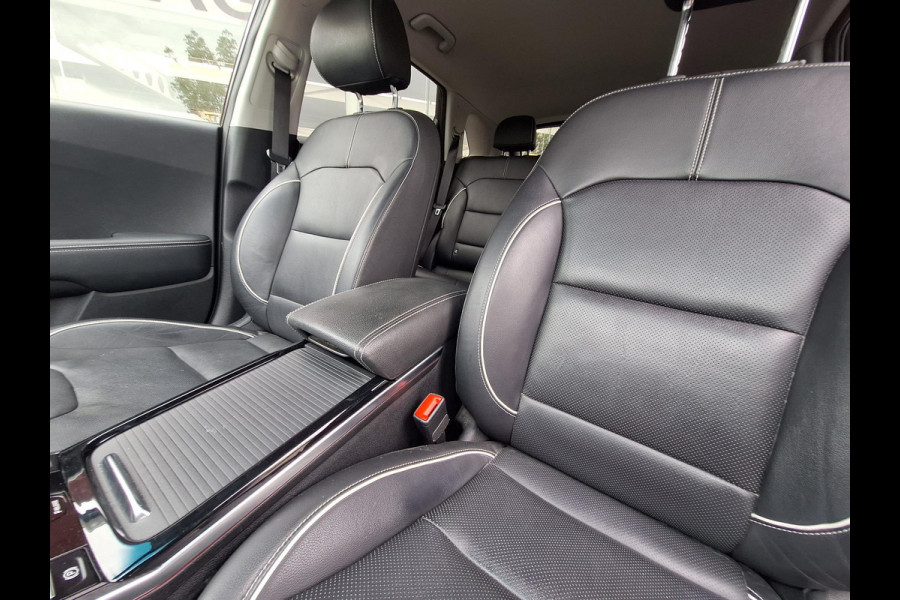 Kia e-Niro ExecutiveLine 64 kWh | SOH: nnb | Leder | 3 Fase | Warmtepomp | Blindspot | Adaptive Cc | Camera |