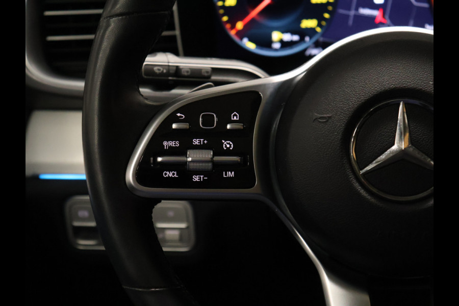 Mercedes-Benz GLE 350 e 4MATIC AMG Sport [SCHUIFKANTELDAK, BURMESTER, MEMORY SEATS, SFEERVERLICHTING, APPLE CARPLAY, STOELVERWARMING, CAMERA, CRUISE CONTROL, NAVIGATIE, BLUETOOTH, CLIMATE CONTROL, NIEUWSTAAT]