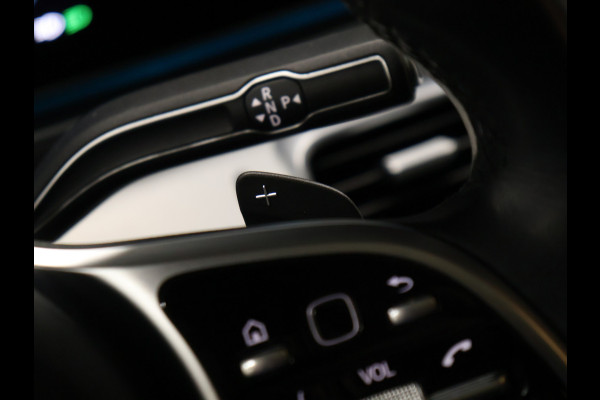 Mercedes-Benz GLE 350 e 4MATIC AMG Sport [SCHUIFKANTELDAK, BURMESTER, MEMORY SEATS, SFEERVERLICHTING, APPLE CARPLAY, STOELVERWARMING, CAMERA, CRUISE CONTROL, NAVIGATIE, BLUETOOTH, CLIMATE CONTROL, NIEUWSTAAT]