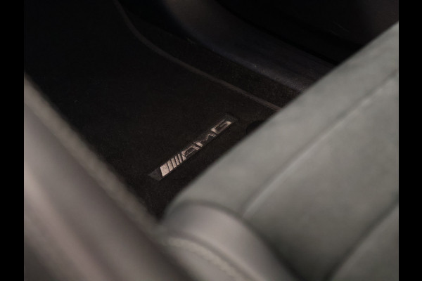 Mercedes-Benz GLE 350 e 4MATIC AMG Sport [SCHUIFKANTELDAK, BURMESTER, MEMORY SEATS, SFEERVERLICHTING, APPLE CARPLAY, STOELVERWARMING, CAMERA, CRUISE CONTROL, NAVIGATIE, BLUETOOTH, CLIMATE CONTROL, NIEUWSTAAT]