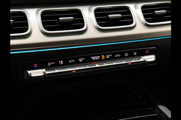 Mercedes-Benz GLE 350 e 4MATIC AMG Sport [SCHUIFKANTELDAK, BURMESTER, MEMORY SEATS, SFEERVERLICHTING, APPLE CARPLAY, STOELVERWARMING, CAMERA, CRUISE CONTROL, NAVIGATIE, BLUETOOTH, CLIMATE CONTROL, NIEUWSTAAT]