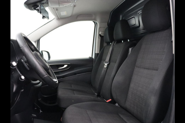 Mercedes-Benz Vito 114 CDI Extra Lang | Oprijplaat | Trekhaak | Camera | Stoelverwarming | 19'' | Cruise control | Bluetooth | Airco | 3-Persoons
