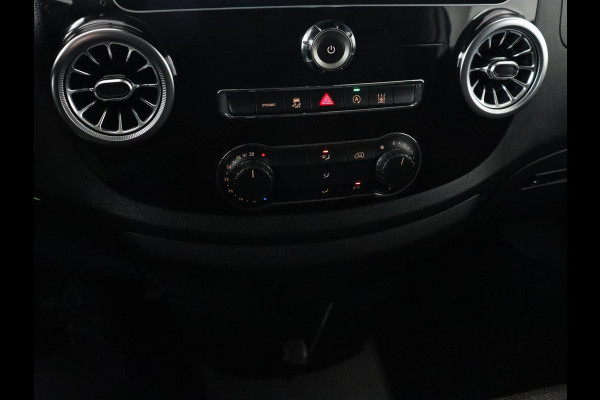 Mercedes-Benz Vito 114 CDI Extra Lang | Oprijplaat | Trekhaak | Camera | Stoelverwarming | 19'' | Cruise control | Bluetooth | Airco | 3-Persoons