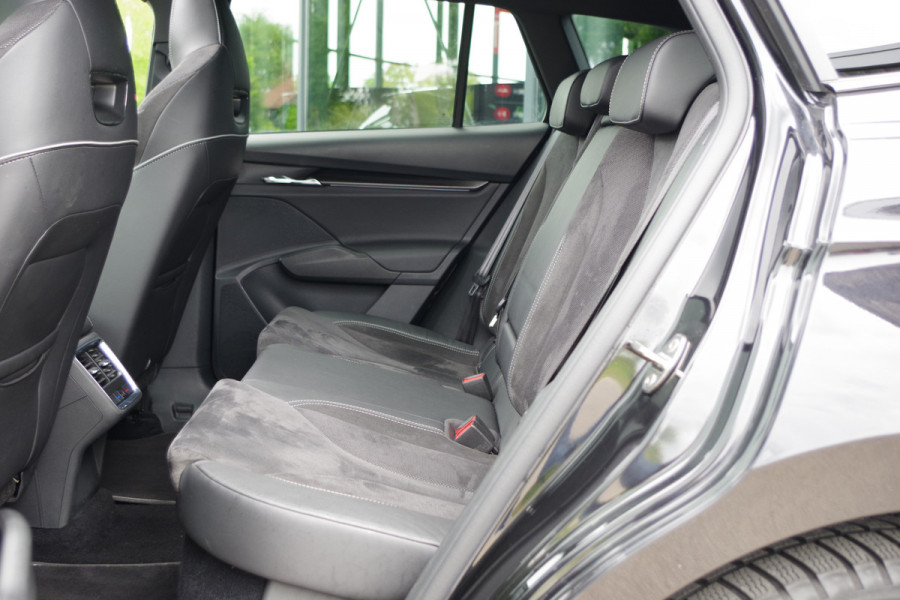 Škoda ENYAQ iV 60 Sportline 180 PK, 90% SOH, Panoramadak, Adap. Cruise Control, Stoelverwarming, Camera