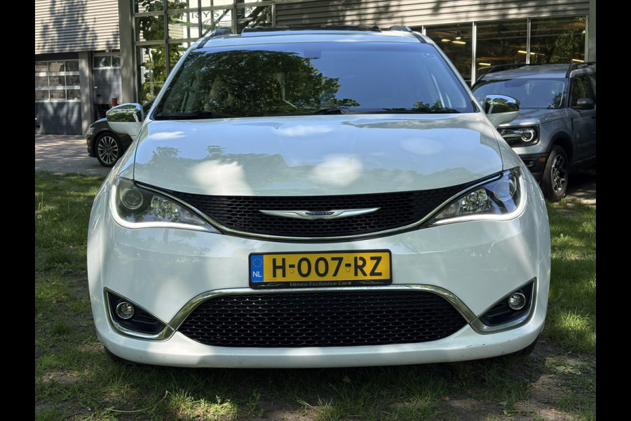 Chrysler Pacifica 3.6 V6 Limited Stow & Go