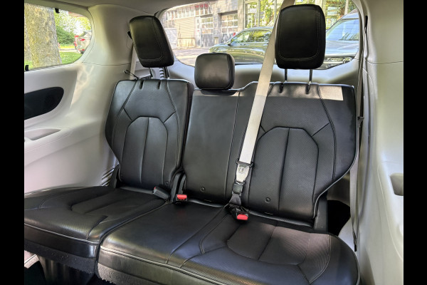 Chrysler Pacifica 3.6 V6 Limited Stow & Go