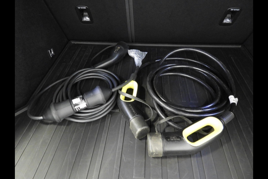 Lynk & Co 01 1.5 PHEV BlackEdition NAVI/360CAM/SCHUIFDAK/LED/20"LMV!
