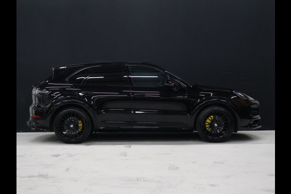 Porsche Cayenne 3.0 E-Hybrid TechArt [SCHUIFKANTELDAK, LUCHTVERING, SPORT CHRONO, APPLE CARPLAY, MEMORY SEATS, BOSE SOUND, KLEPPENSYSTEEM, SPORT DESIGN, PDLS+, STOELVERWARMING, CAMERA, CRUISE, CLIMATE, NIEUWSTAAT]