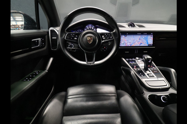 Porsche Cayenne 3.0 E-Hybrid TechArt [SCHUIFKANTELDAK, LUCHTVERING, SPORT CHRONO, APPLE CARPLAY, MEMORY SEATS, BOSE SOUND, KLEPPENSYSTEEM, SPORT DESIGN, PDLS+, STOELVERWARMING, CAMERA, CRUISE, CLIMATE, NIEUWSTAAT]