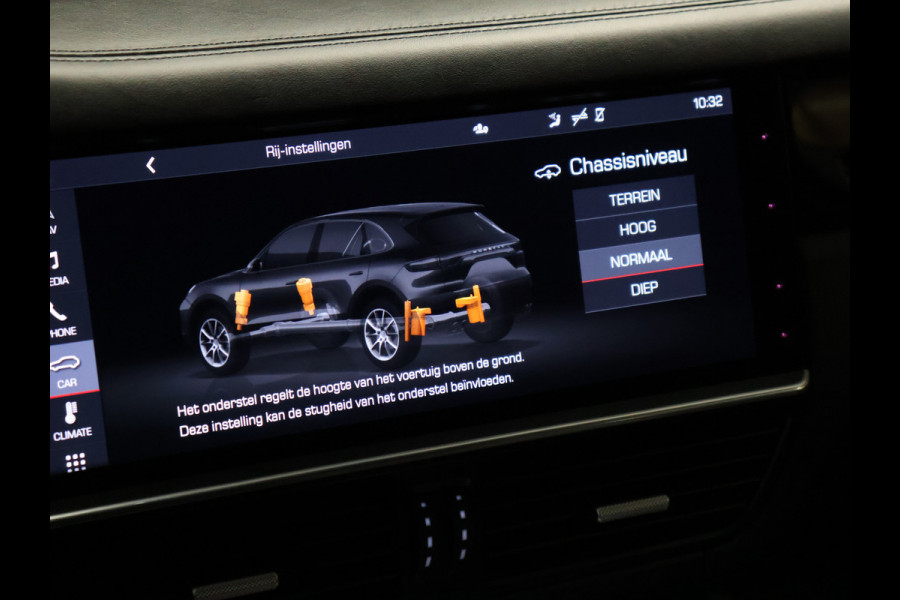 Porsche Cayenne 3.0 E-Hybrid TechArt [SCHUIFKANTELDAK, LUCHTVERING, SPORT CHRONO, APPLE CARPLAY, MEMORY SEATS, BOSE SOUND, KLEPPENSYSTEEM, SPORT DESIGN, PDLS+, STOELVERWARMING, CAMERA, CRUISE, CLIMATE, NIEUWSTAAT]