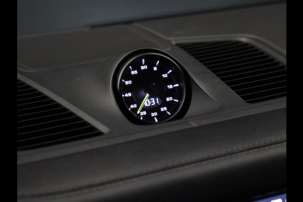 Porsche Cayenne 3.0 E-Hybrid TechArt [SCHUIFKANTELDAK, LUCHTVERING, SPORT CHRONO, APPLE CARPLAY, MEMORY SEATS, BOSE SOUND, KLEPPENSYSTEEM, SPORT DESIGN, PDLS+, STOELVERWARMING, CAMERA, CRUISE, CLIMATE, NIEUWSTAAT]