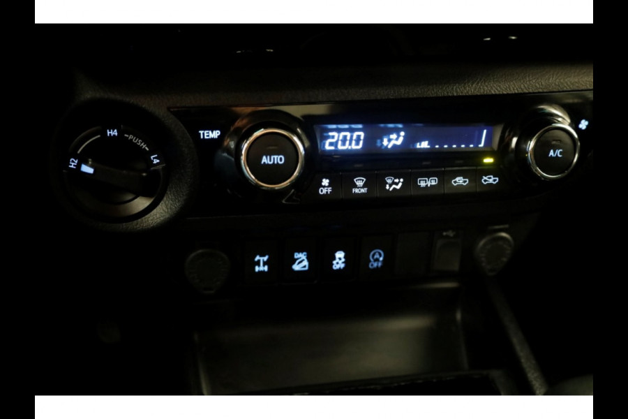 Toyota Hilux 2.4 D-4D-F 150pk E6 4WD 4x4 Double Cab Automaat 03-2020