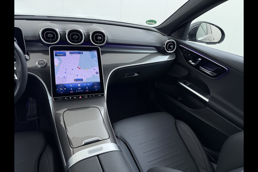 Mercedes-Benz C-Klasse 300e AMG // Trekhaak // Memory // 360 Camera // Keyless // Digital Light // Privacy Glass // Carplay