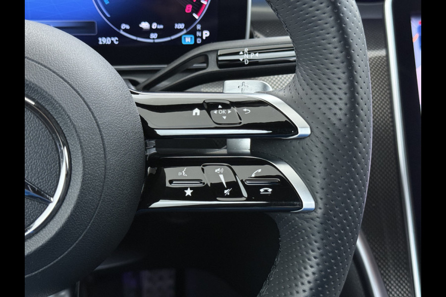 Mercedes-Benz C-Klasse 300e AMG // Trekhaak // Memory // 360 Camera // Keyless // Digital Light // Privacy Glass // Carplay