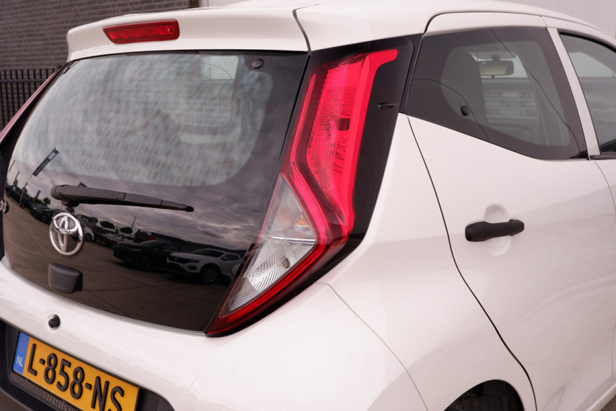 Toyota Aygo 1.0 VVT-i x-fun | Airco| Bluetooth | Elek. Ramen | 5DRS | NL/NAP