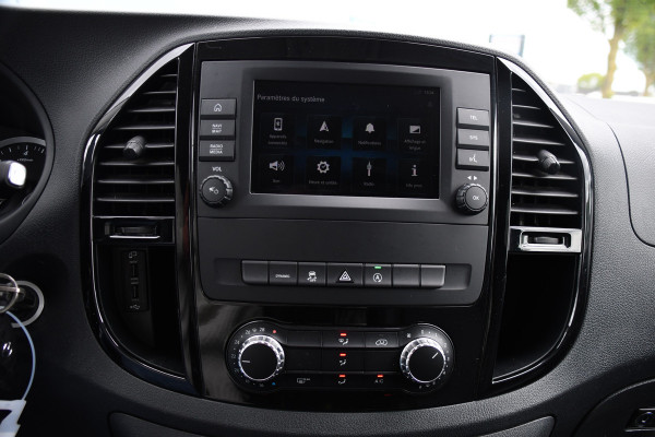 Mercedes-Benz Vito 116 CDI L3 DC Black Edition Cruise, Camera, Carplay, LED, 164pk, Leder, Stoelverwarming, Multimedia, Uniek!