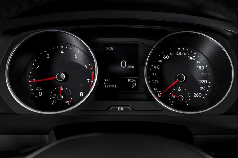 Volkswagen Tiguan 1.5 TSI ACT 150 PK Comfortline Business | Adapt. Cruise | PDC | Camera | NAV + App. Connect | ECC | Trekhaak | LM 17" |