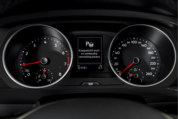 Volkswagen Tiguan 1.5 TSI ACT 150 PK Comfortline Business | Adapt. Cruise | PDC | Camera | NAV + App. Connect | ECC | Trekhaak | LM 17" |