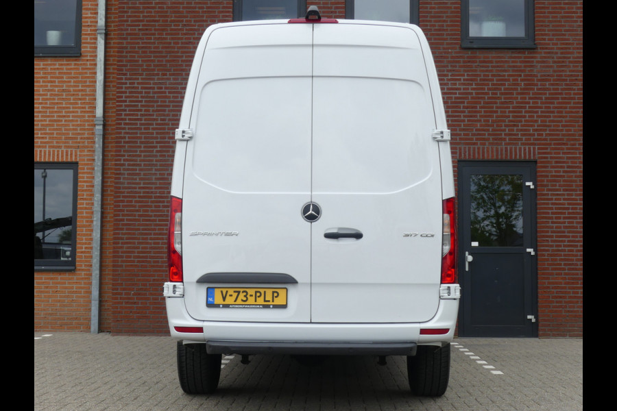 Mercedes-Benz Sprinter 317 CDI L2H2 LED/Camera/PDC/Navigatie