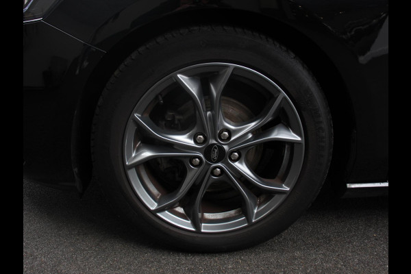Ford Focus 1.0 EcoBoost Hybrid ST Line Business Navigatie Cruise Control Privacy Glass Parkeer sensoren