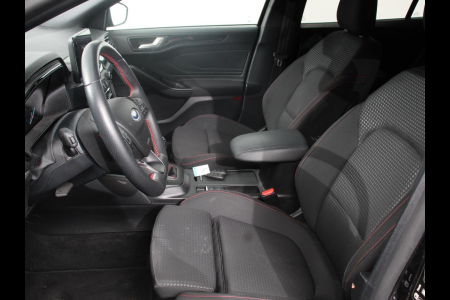 Ford Focus 1.0 EcoBoost Hybrid ST Line Business Navigatie Cruise Control Privacy Glass Parkeer sensoren