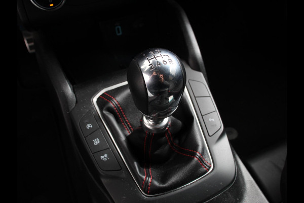 Ford Focus 1.0 EcoBoost Hybrid ST Line Business Navigatie Cruise Control Privacy Glass Parkeer sensoren