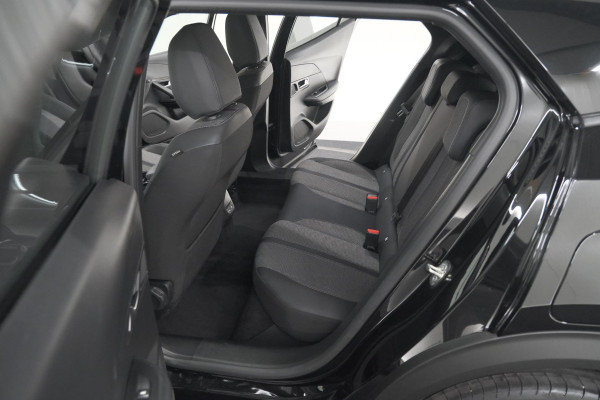 Peugeot 2008 PureTech 100 Allure | Apple Carplay | Parkeersensoren | Climate Control | Cruise Control
