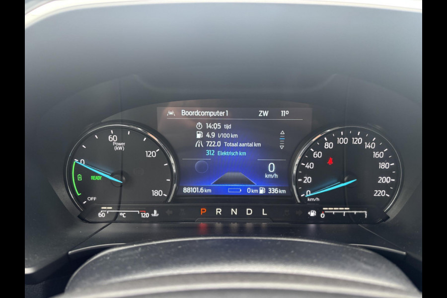 Ford Kuga 2.5 PHEV Titanium 225pk Afneembare Trekhaak | Winterpack | Apple Carplay | 18 inch velgen